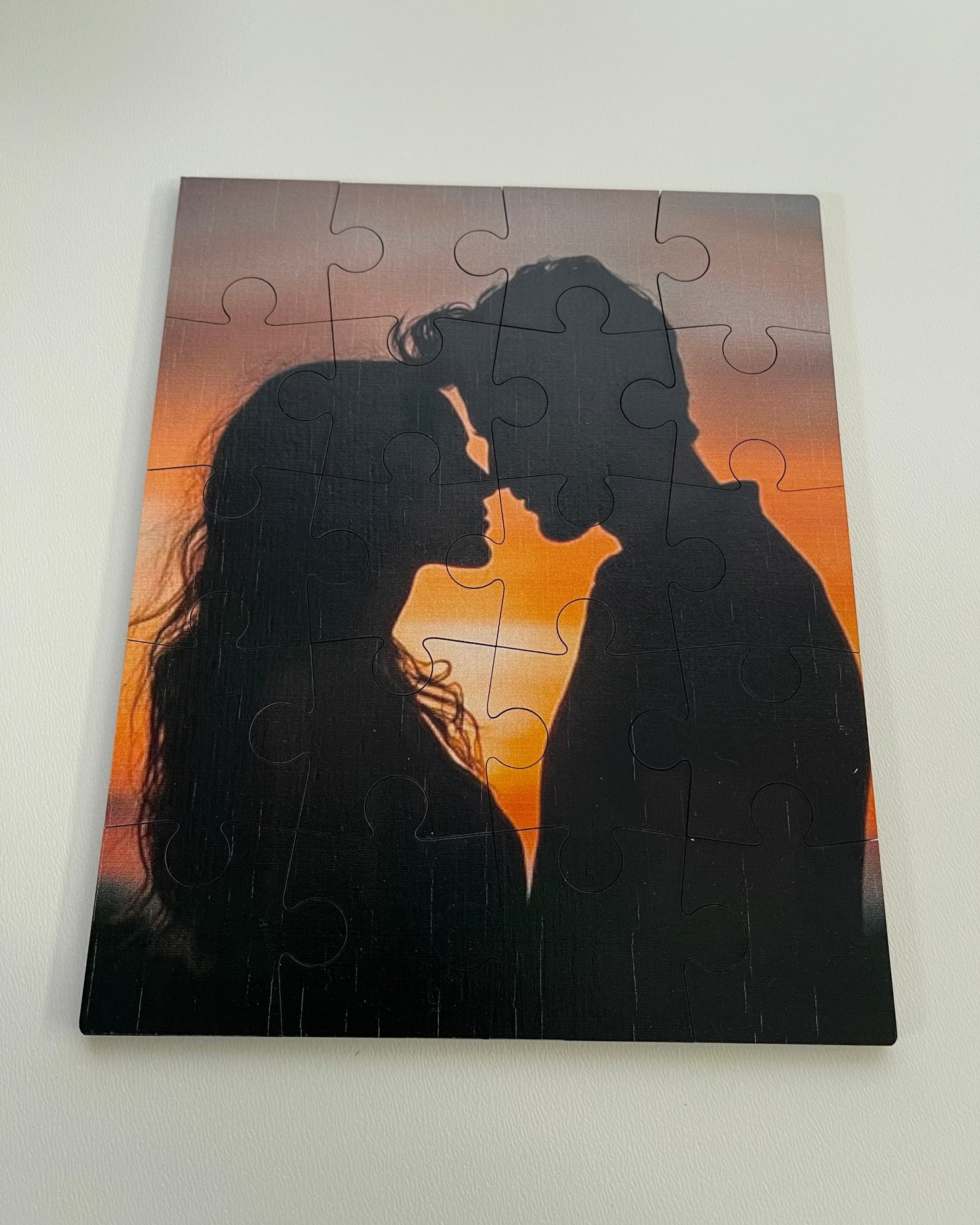Puzzle personalizat din lemn cu poza ta – Cadou romantic