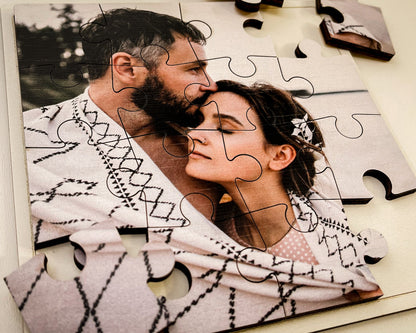 Puzzle personalizat din lemn cu poza ta – Cadou romantic