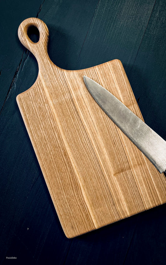 Tocător din lemn masiv de frasin pentru uz zilnic în bucătărie sau ca mic cadou util